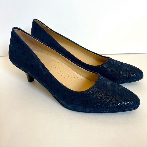Trotters Kiera Evening Blue Wave Kitten Heel Leather Pumps Size 9N - Picture 2 of 11